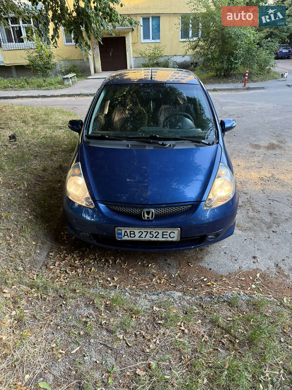 Хэтчбек Honda Jazz 2005 в 