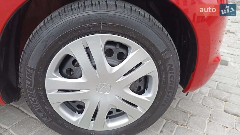 Хэтчбек Honda Jazz 2010 в Житомире