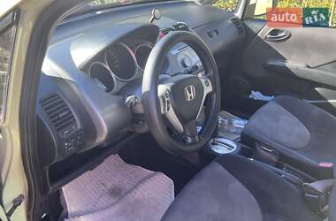 Хэтчбек Honda Jazz 2006 в  фото 19 Хэтчбек Honda Jazz 2006 в