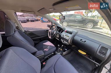 Хэтчбек Honda Jazz 2006 в 