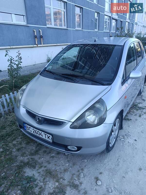 Хэтчбек Honda Jazz 2002 в 