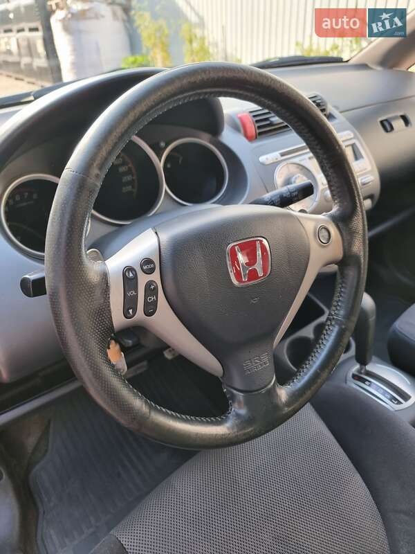 Хэтчбек Honda Jazz 2006 в Киеве фото 16 Хэтчбек Honda Jazz 2006 в Киеве