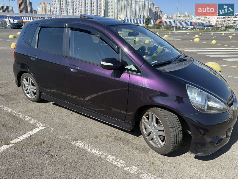 Хэтчбек Honda Jazz 2007 в Киеве