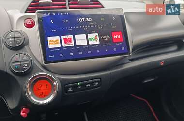 Хэтчбек Honda Jazz 2011 в 
