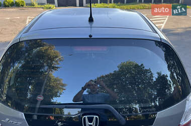 Хэтчбек Honda Jazz 2010 в 