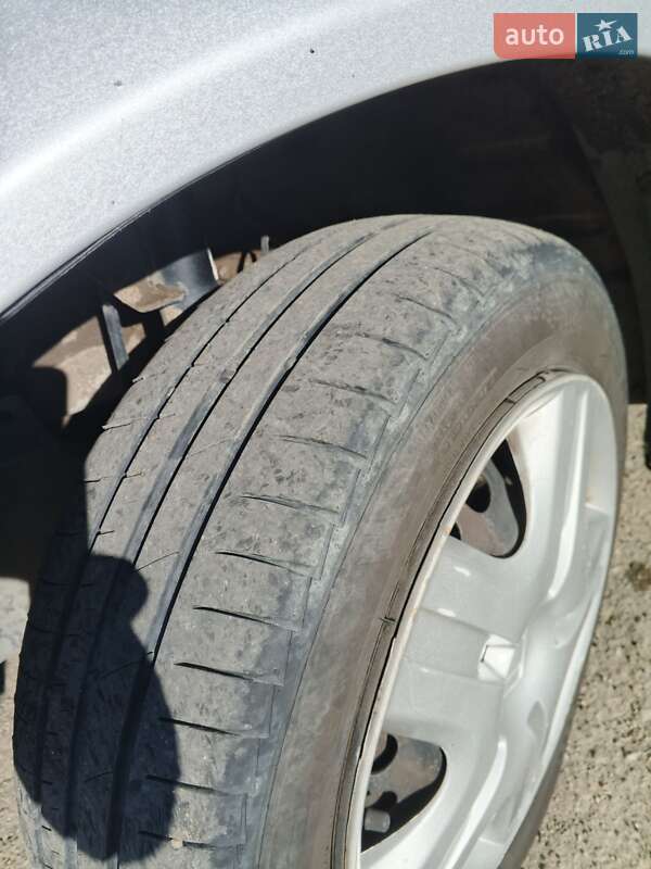 Хэтчбек Honda Jazz 2003 в Самборе фото 30 Хэтчбек Honda Jazz 2003 в Самборе