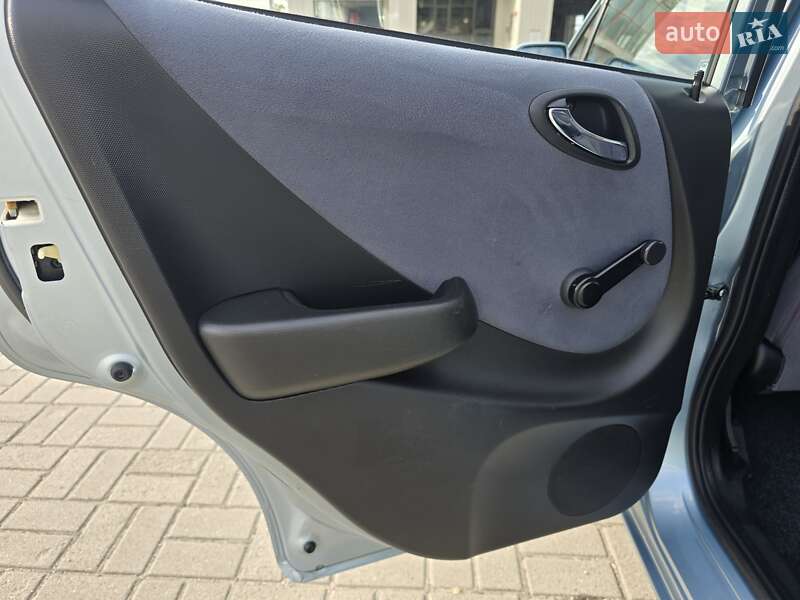 Хэтчбек Honda Jazz 2007 в Запорожье
