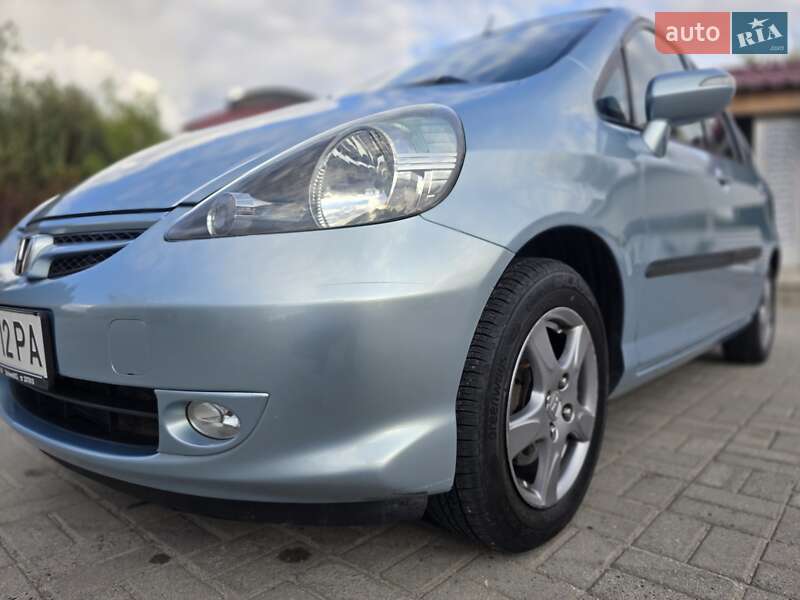Хэтчбек Honda Jazz 2007 в Запорожье