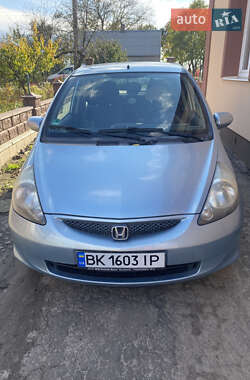 Хетчбек Honda Jazz 2006 в Білій Криниці Хетчбек Honda Jazz 2006 в Білій Криниці