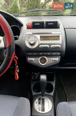 Хэтчбек Honda Jazz 2007 в 