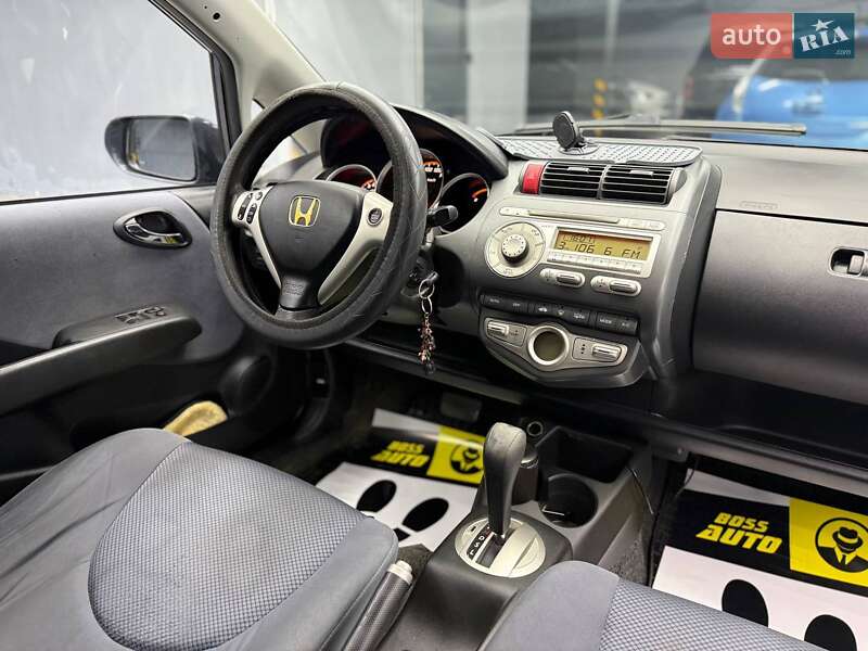 Хетчбек Honda Jazz 2007 в Чернівцях фото 7 Хетчбек Honda Jazz 2007 в Чернівцях