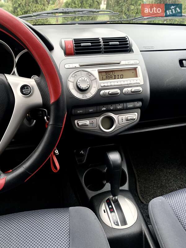 Хетчбек Honda Jazz 2007 в Іллінцях