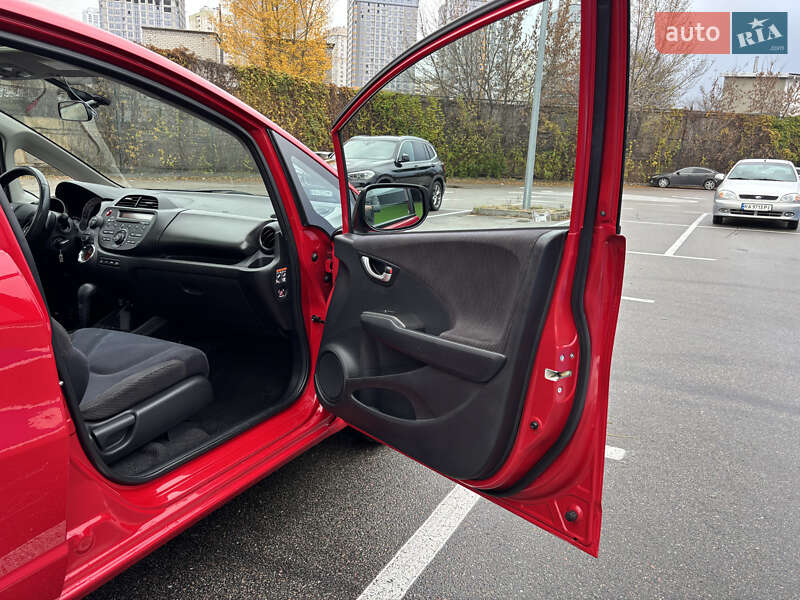 Хэтчбек Honda Jazz 2012 в Киеве