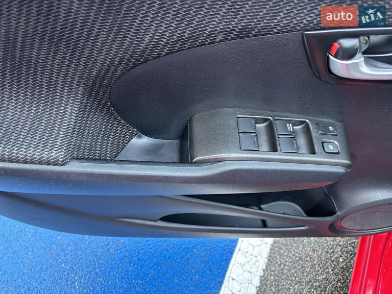 Хэтчбек Honda Jazz 2012 в Киеве