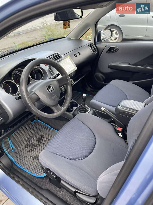 Хэтчбек Honda Jazz 2002 в Ужгороде