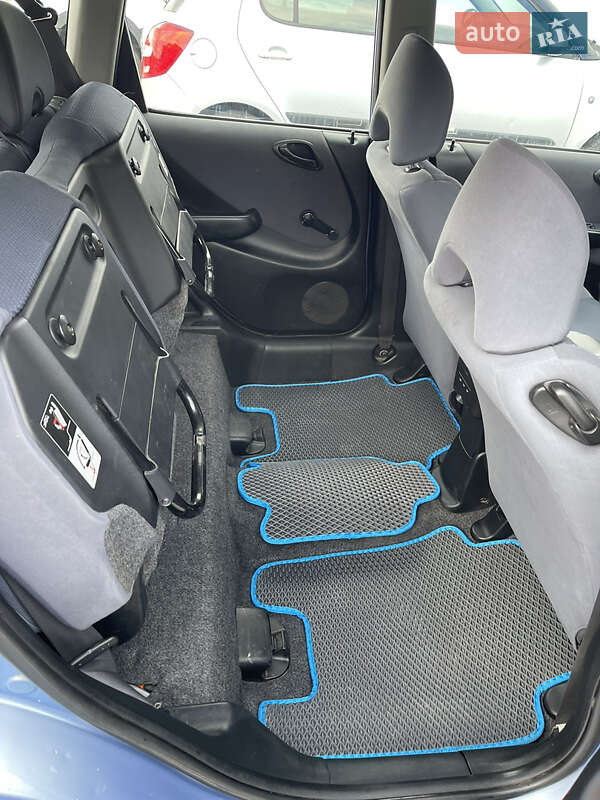 Хэтчбек Honda Jazz 2002 в Ужгороде