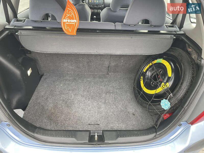 Хэтчбек Honda Jazz 2002 в Ужгороде