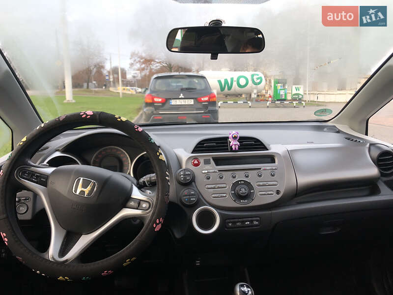 Хэтчбек Honda Jazz 2009 в Чернигове