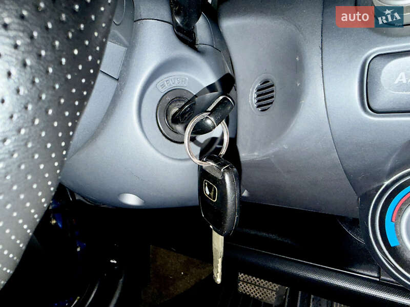 Хетчбек Honda Jazz 2004 в Житомирі фото 18 Хетчбек Honda Jazz 2004 в Житомирі