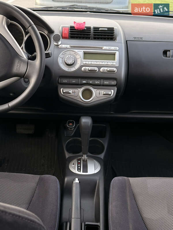 Хэтчбек Honda Jazz 2005 в Запорожье