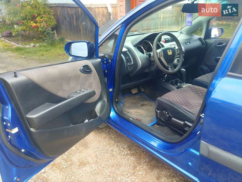 Хетчбек Honda Jazz 2005 в Іванові