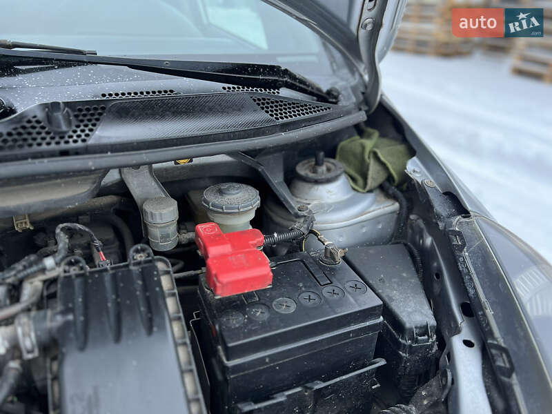 Хэтчбек Honda Jazz 2002 в Жовкве