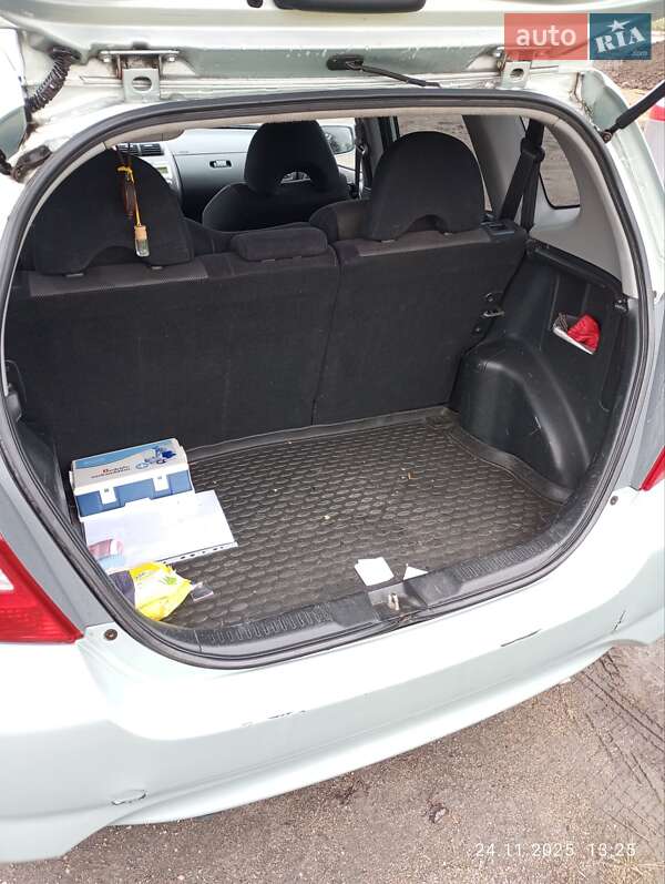 Хэтчбек Honda Jazz 2007 в Киеве