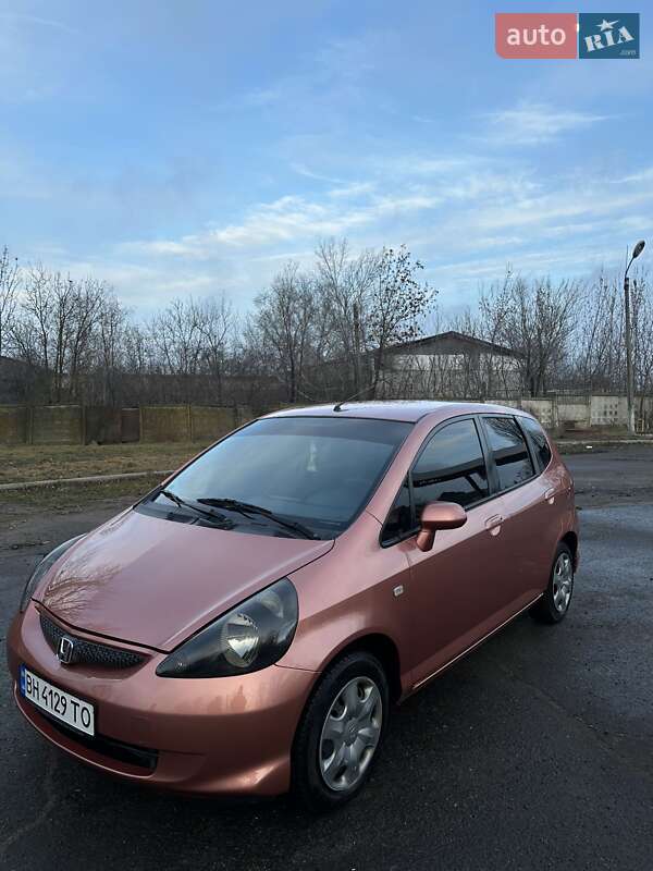 Хэтчбек Honda Jazz 2005 в Раздельной
