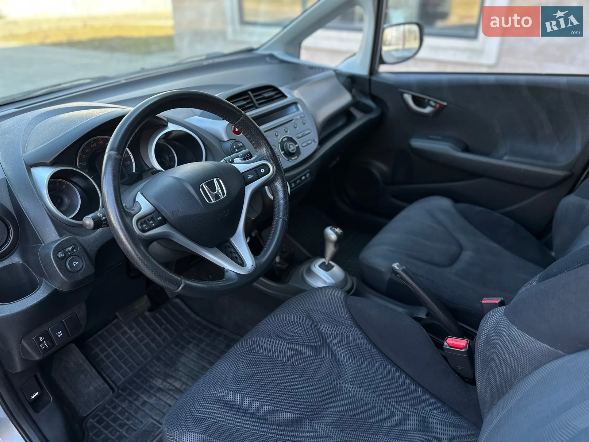 2010 Honda Jazz - мініатюра 17