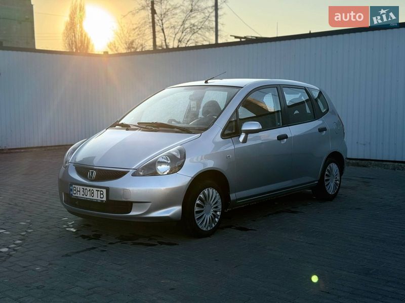 Хэтчбек Honda Jazz 2004 в Одессе