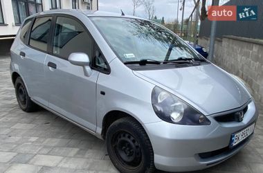 Хэтчбек Honda Jazz 2004 в Остроге