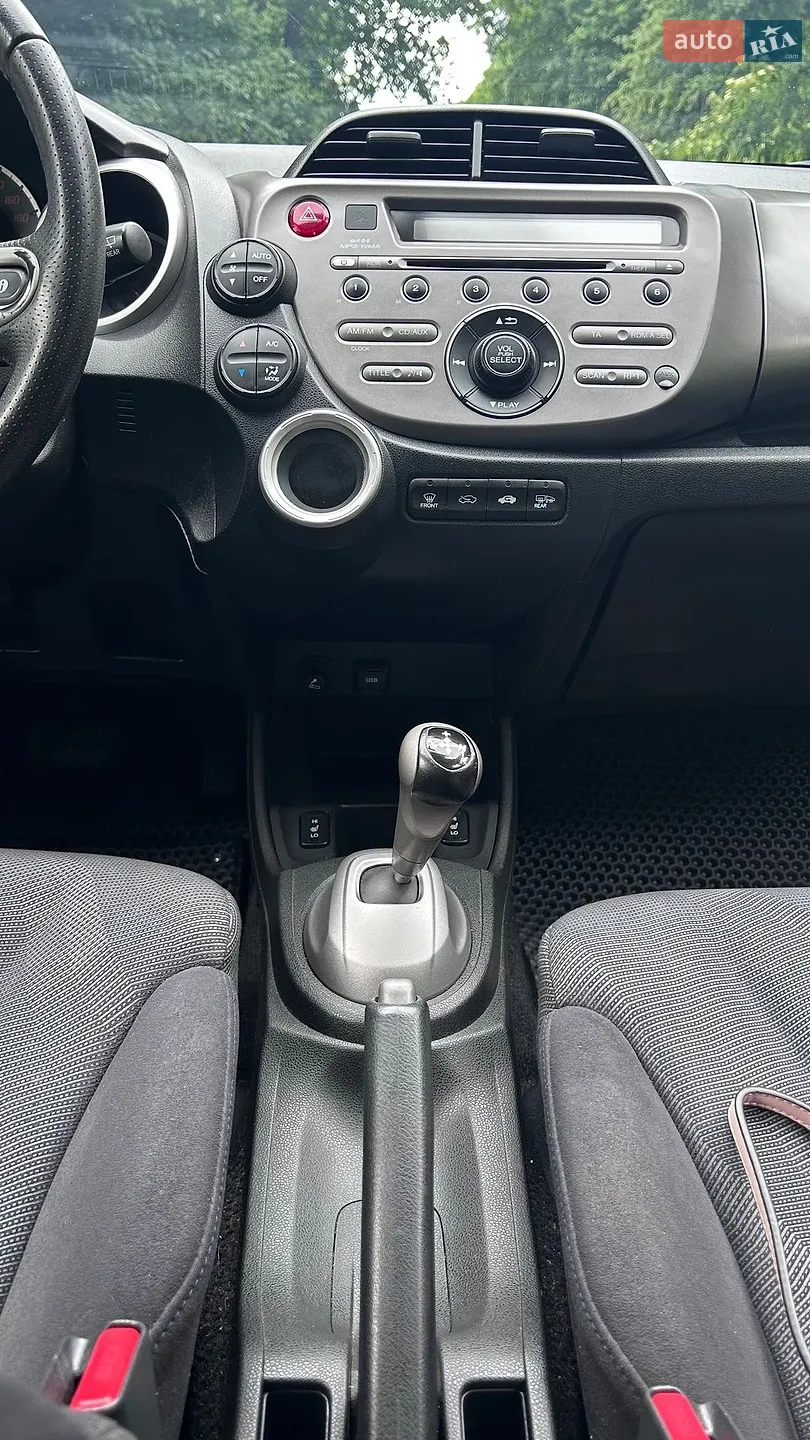 2010 Honda Jazz - мініатюра 13