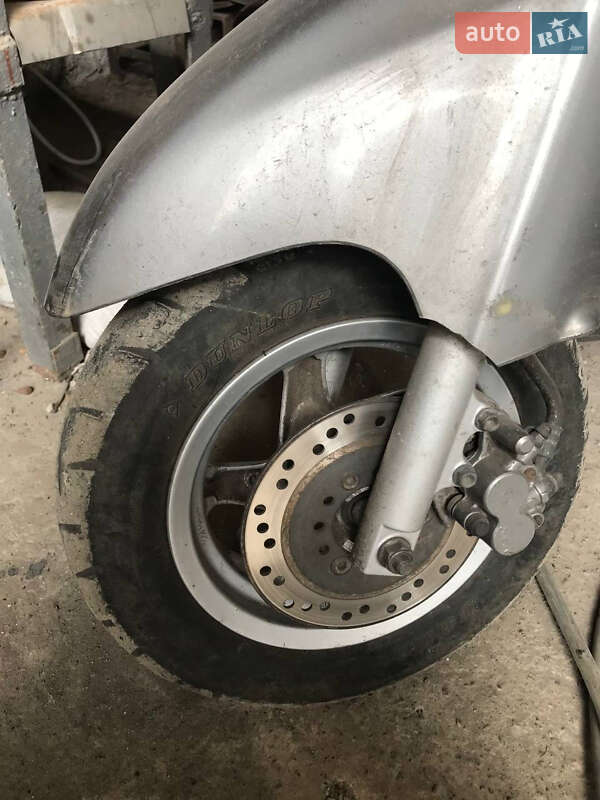 Скутер Honda Lead 100 1999 в Полтаві