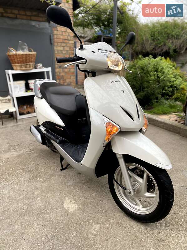 Скутер Honda Lead 110 JF-19 2010 в Кропивницькому фото 7 Скутер Honda Lead 110 JF-19 2010 в Кропивницькому