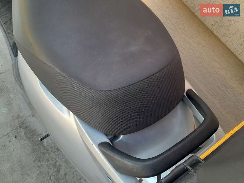 Скутер Honda Lead 50 AF 48 1998 в Одесі