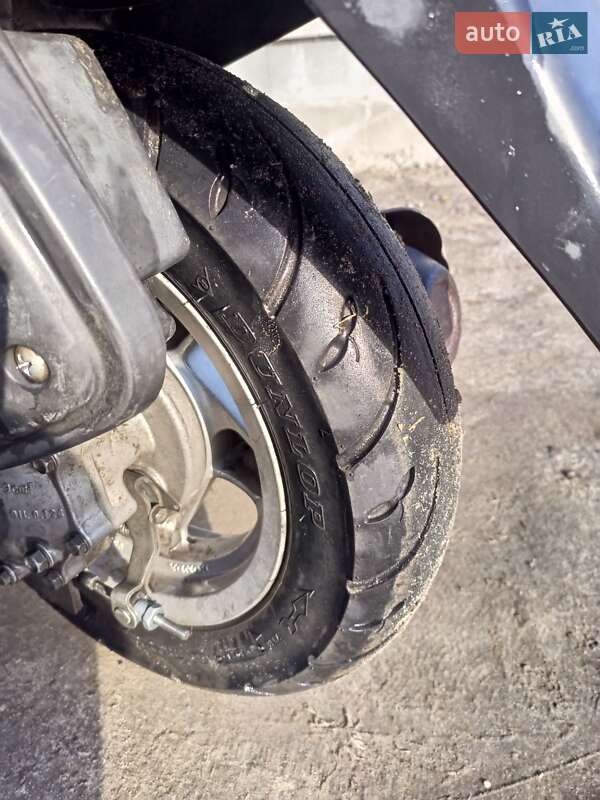 Скутер Honda Lead 50 AF 48 2002 в Володимирі