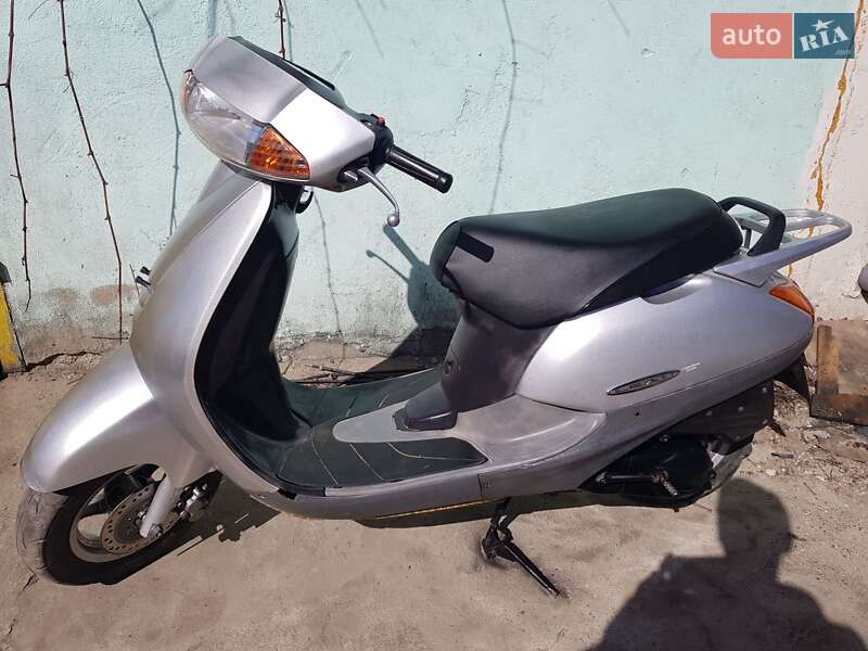 Мопеды Honda Lead 50 AF 48 2000 в Нетешине