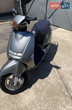 Мопеди Honda Lead 50 AF 48 2001 в Одесі