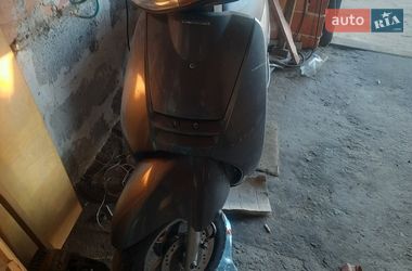Мопеды Honda Lead 50 AF 48 2003 в Сарнах