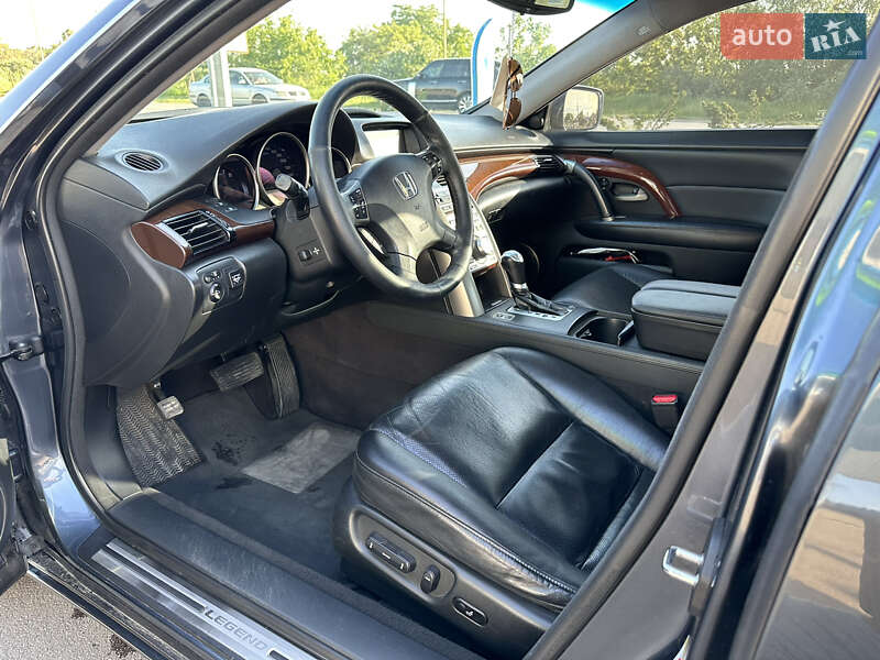 Седан Honda Legend 2006 в Ужгороде