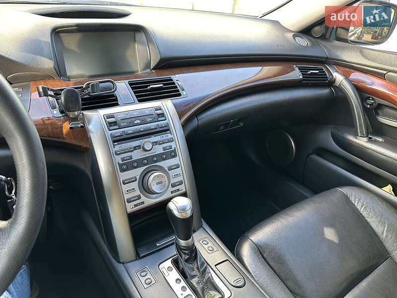 Седан Honda Legend 2006 в Ужгороде