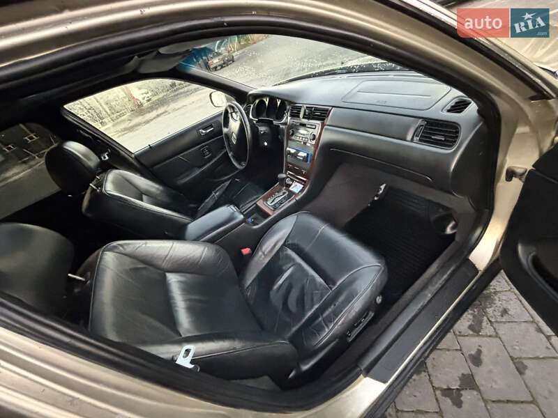 Седан Honda Legend 1999 в Ивано-Франковске