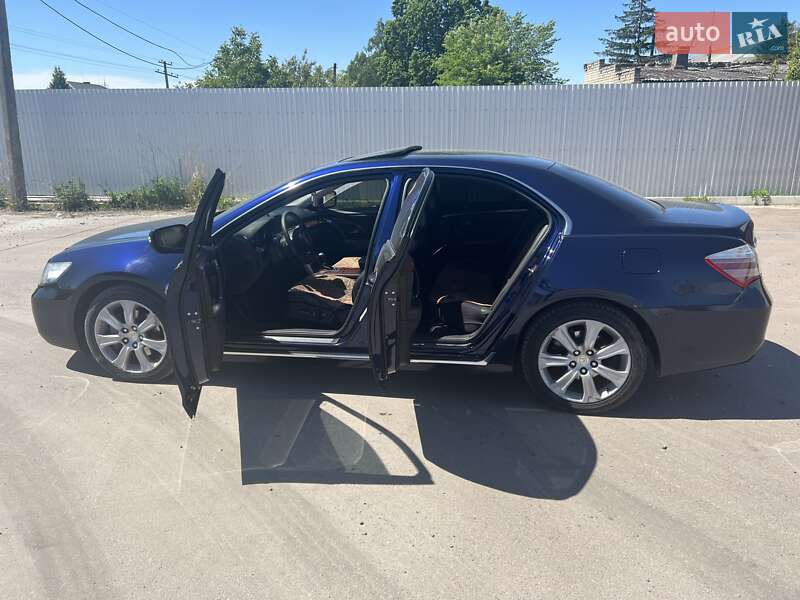 Седан Honda Legend 2008 в Рівному