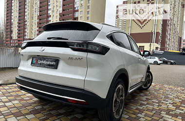 Позашляховик / Кросовер Honda M-NV 2023 в 