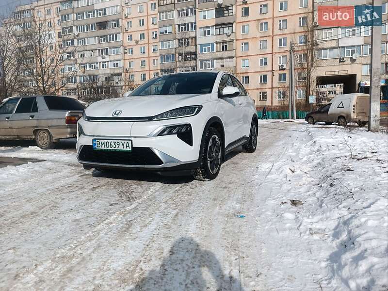 Позашляховик / Кросовер Honda M-NV 2023 в 