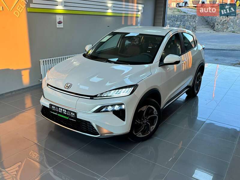 Honda M-NV 2024