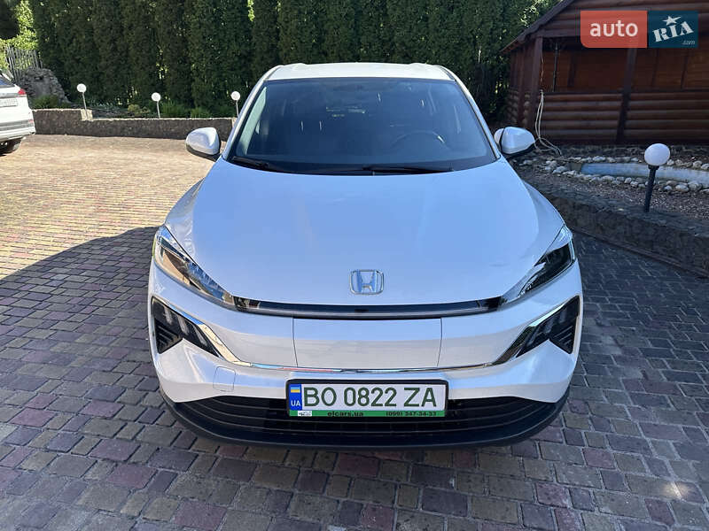 Honda M-NV 2022