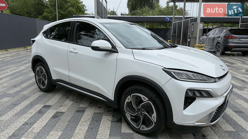 Внедорожник / Кроссовер Honda M-NV 2024 в Киеве