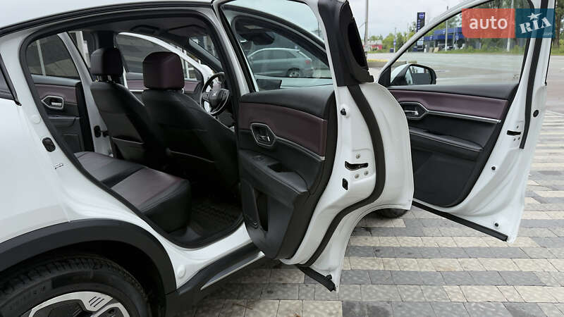 Внедорожник / Кроссовер Honda M-NV 2024 в Киеве