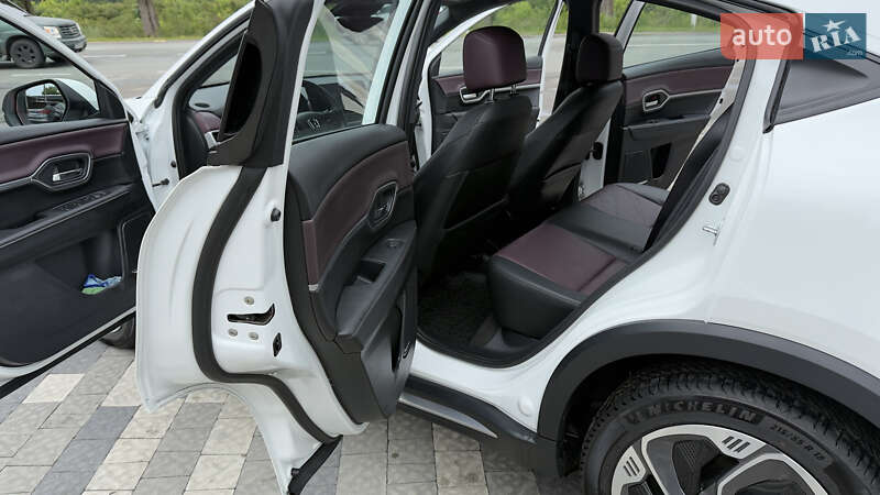 Внедорожник / Кроссовер Honda M-NV 2024 в Киеве